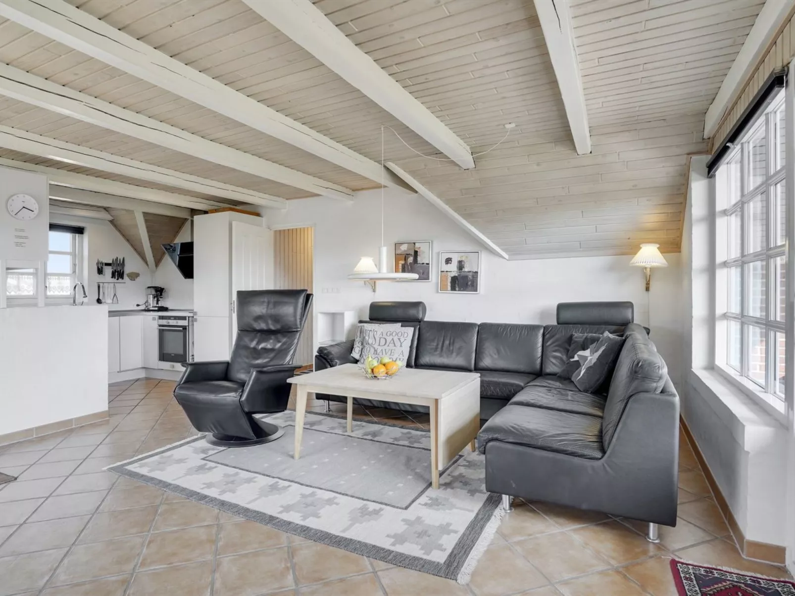 "Lavina" - 950m from the sea-Inside