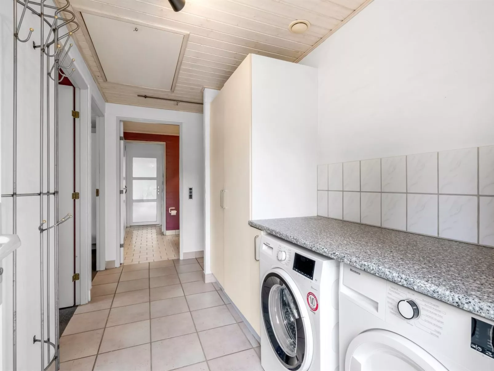 "Hedi" - 900m from the sea-Inside