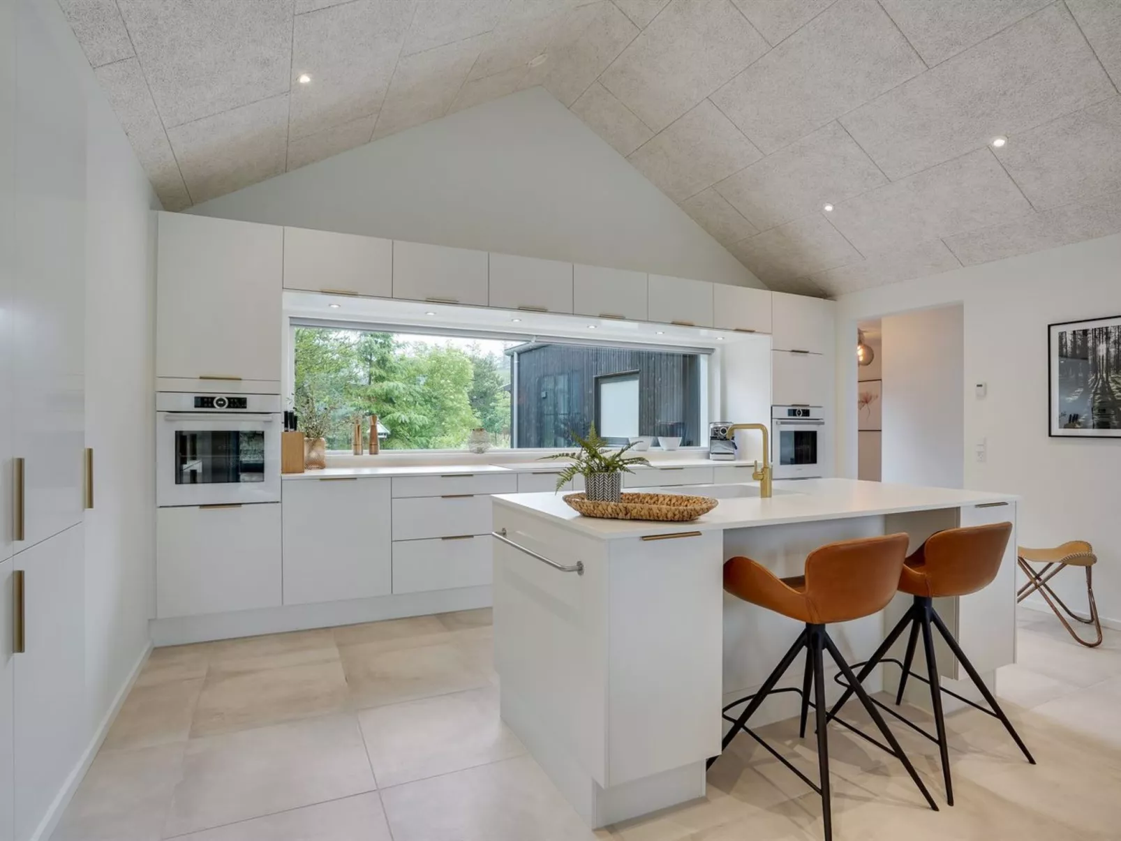 "Menja" - 1.4km from the sea-Inside