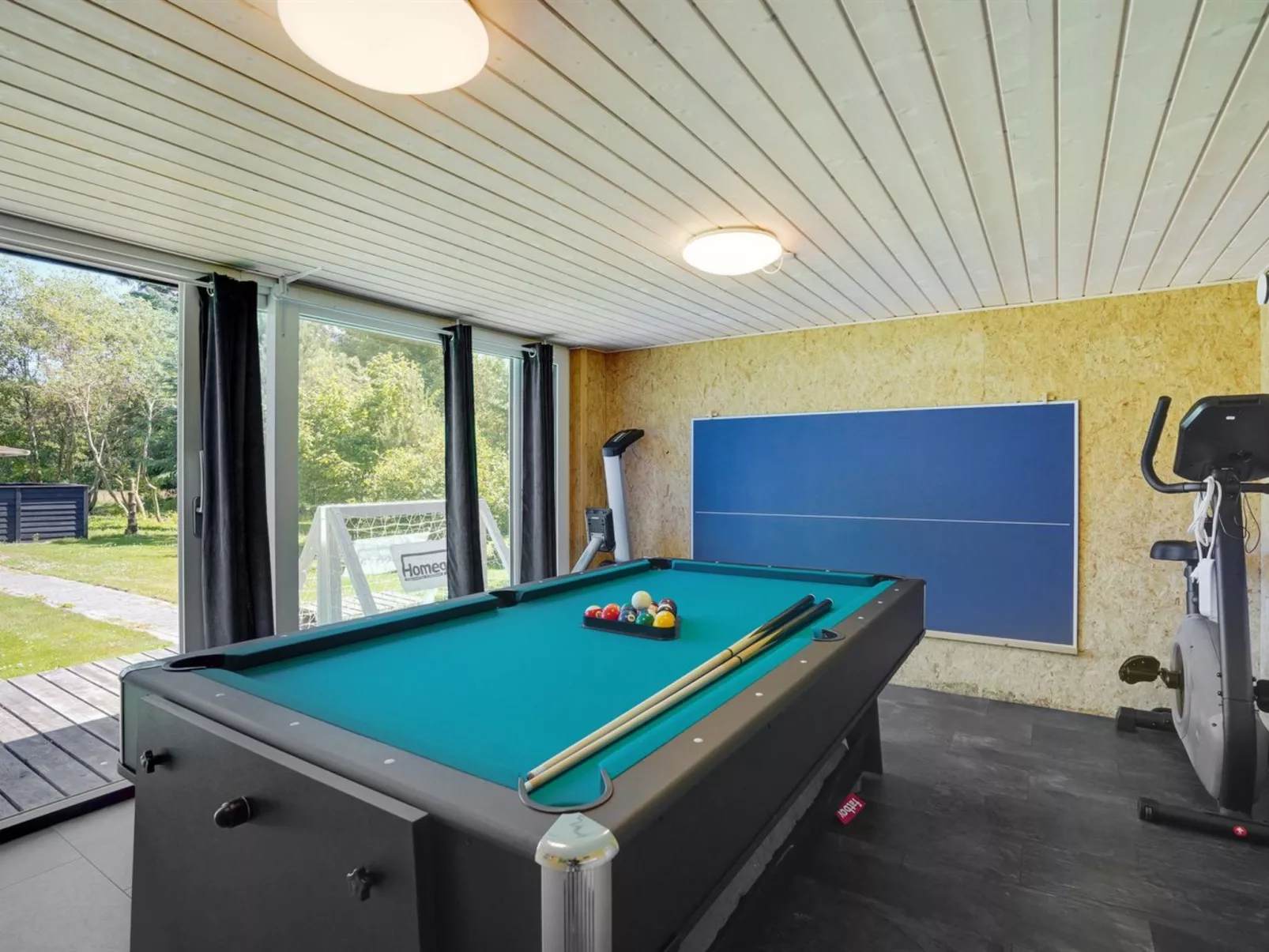 "Soile" - 12km from the sea-Dedans