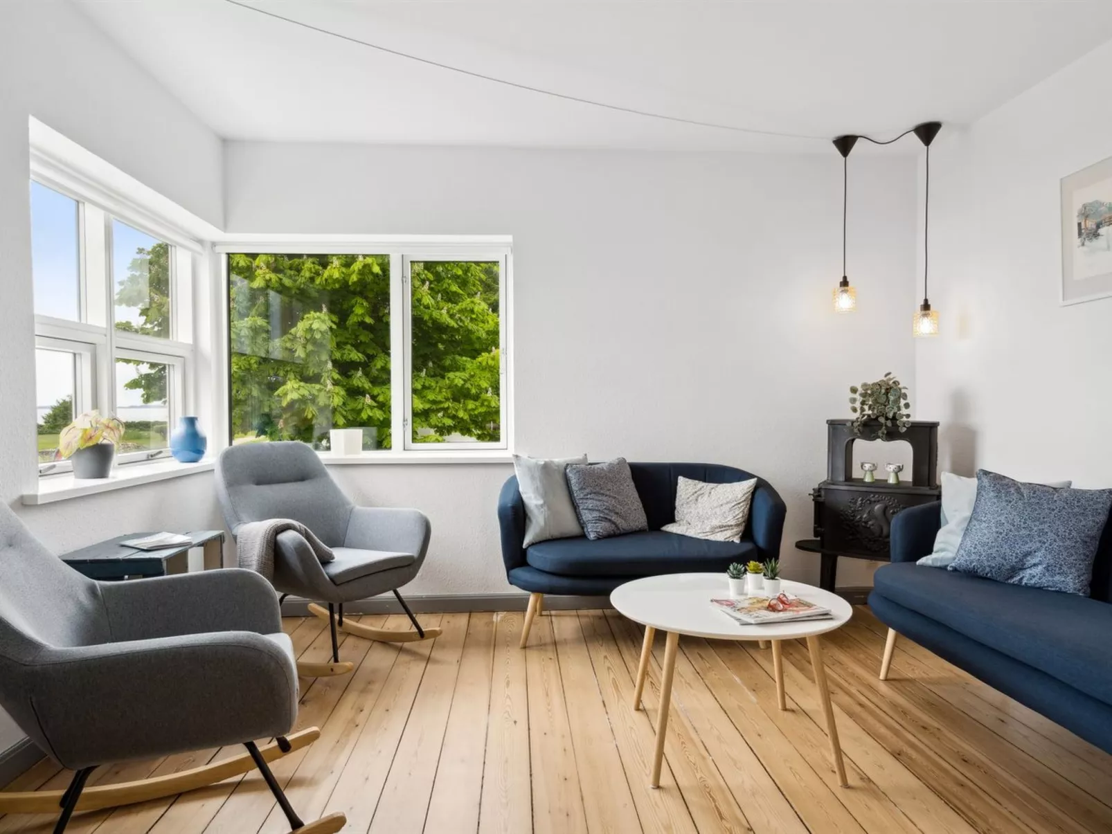 "Sira" - 25m from the sea-Inside