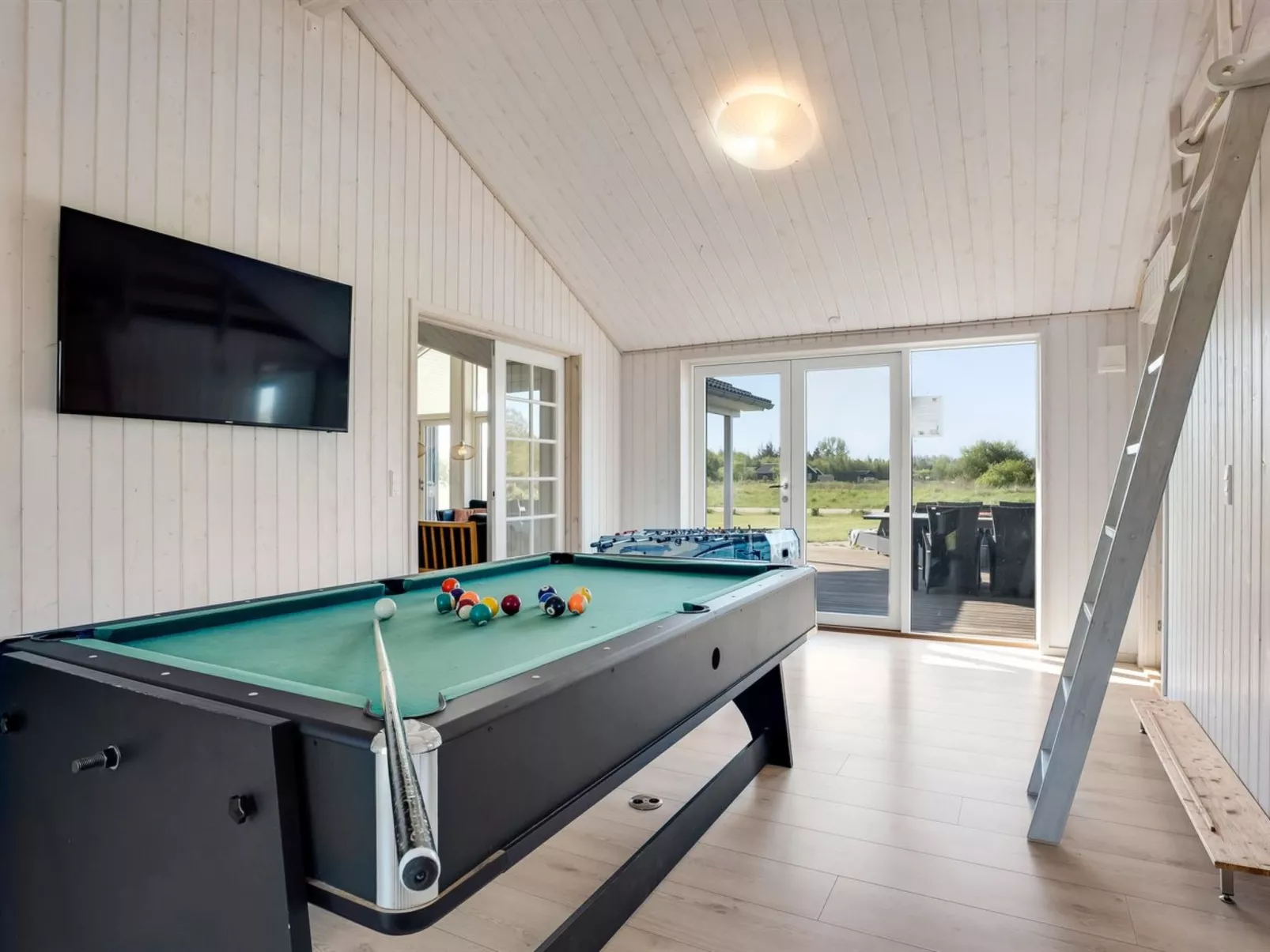 "Kiersten" - 800m from the sea-Inside