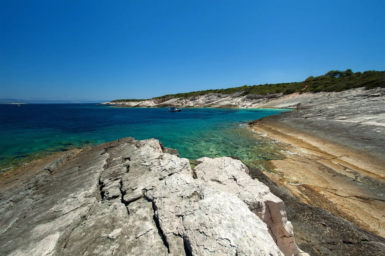 Stone House Harmony -Studio Apartment with Patio and Garden View ( 2 )-Aussicht