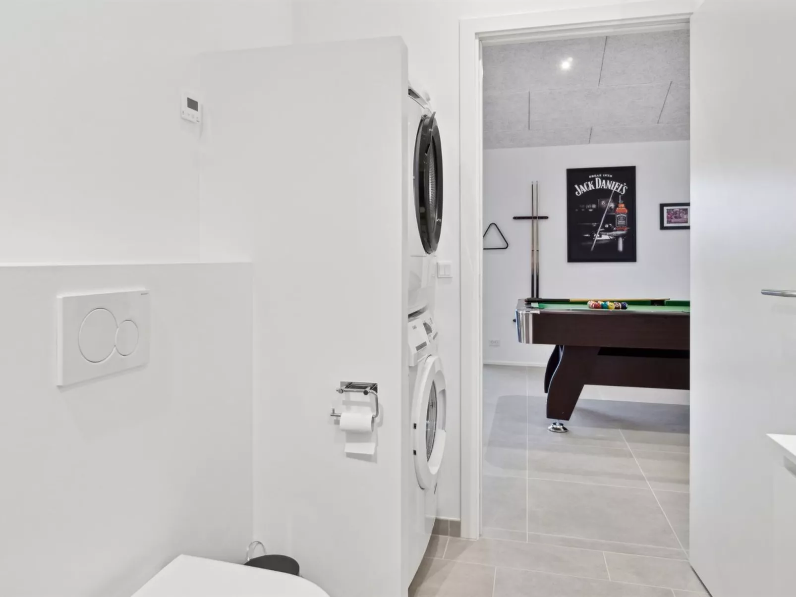 "Christian" - 600m from the sea-Inside