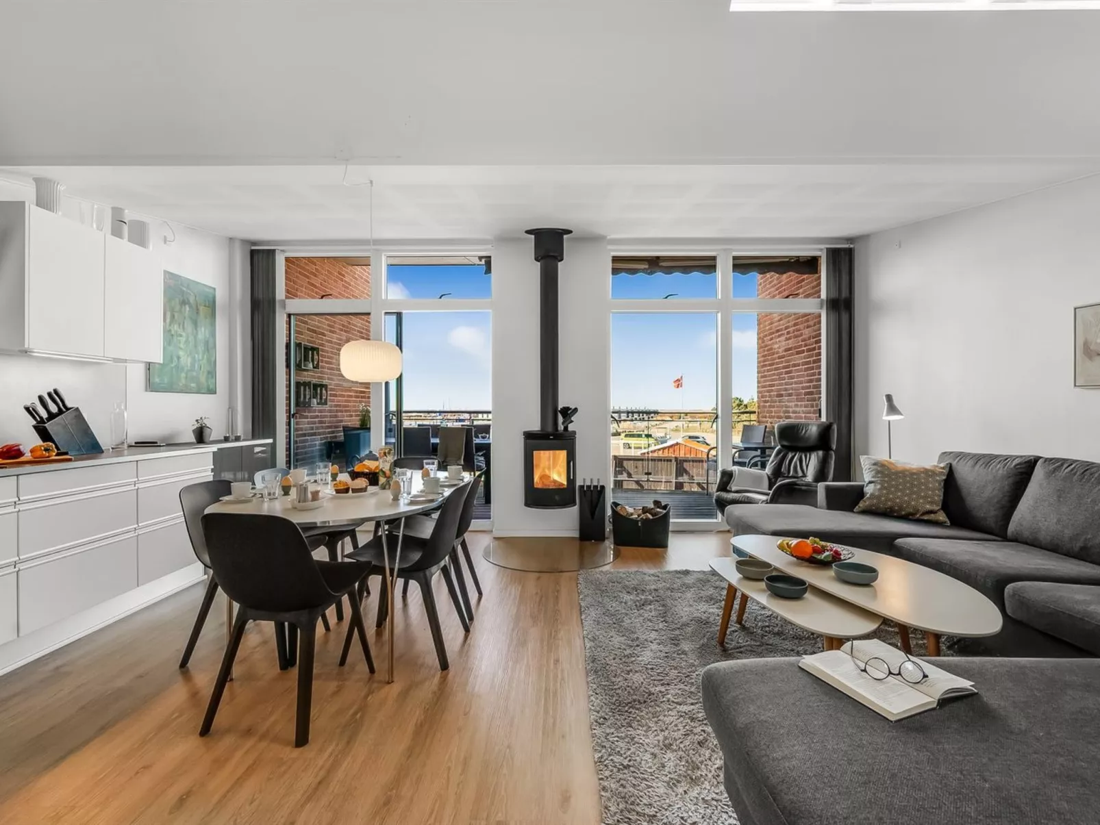 "Gustav" - 100m to the fjord-Dedans