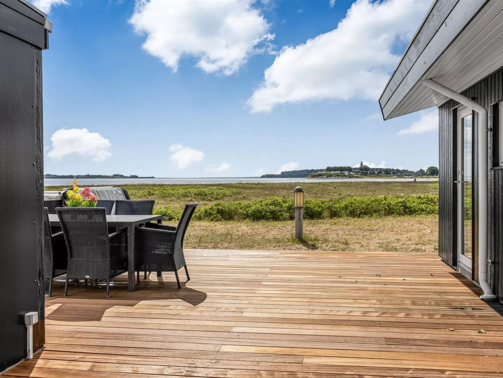 "Xaverius" - 30m from the sea-Draußen