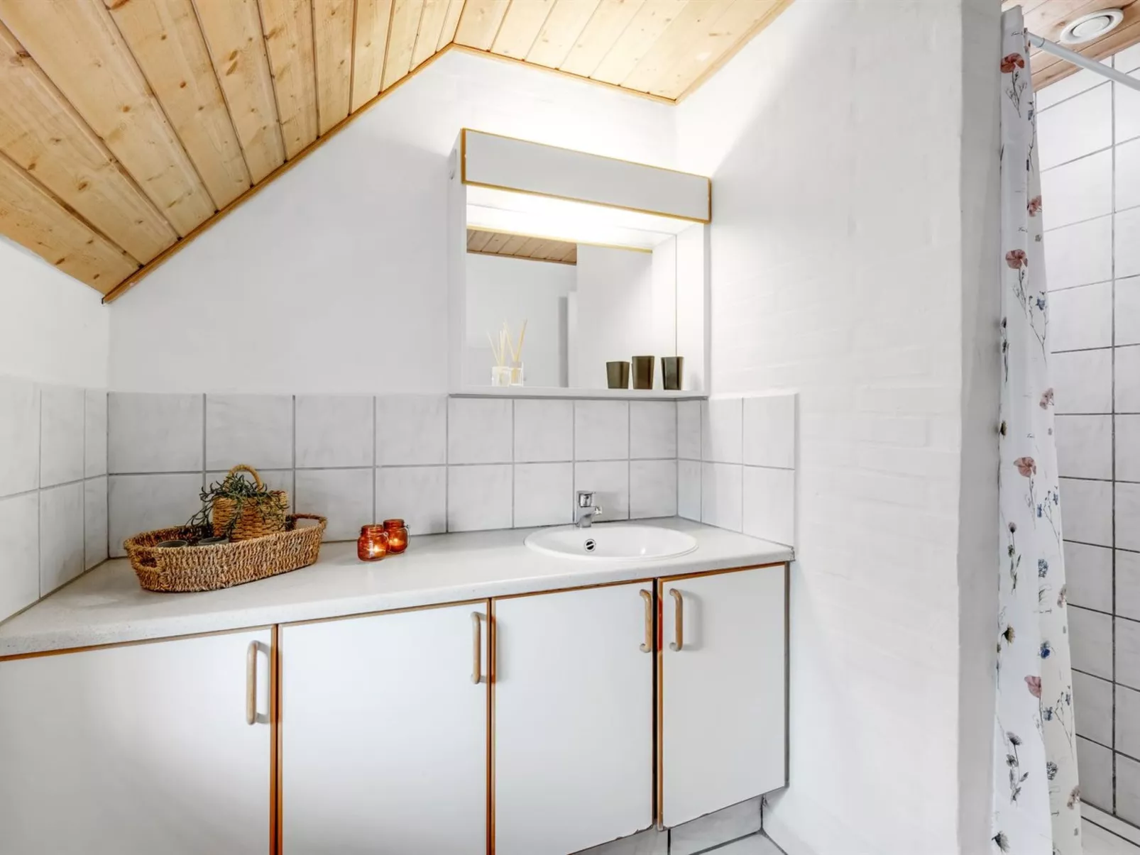 "Ulf" - 2km from the sea-Drinnen