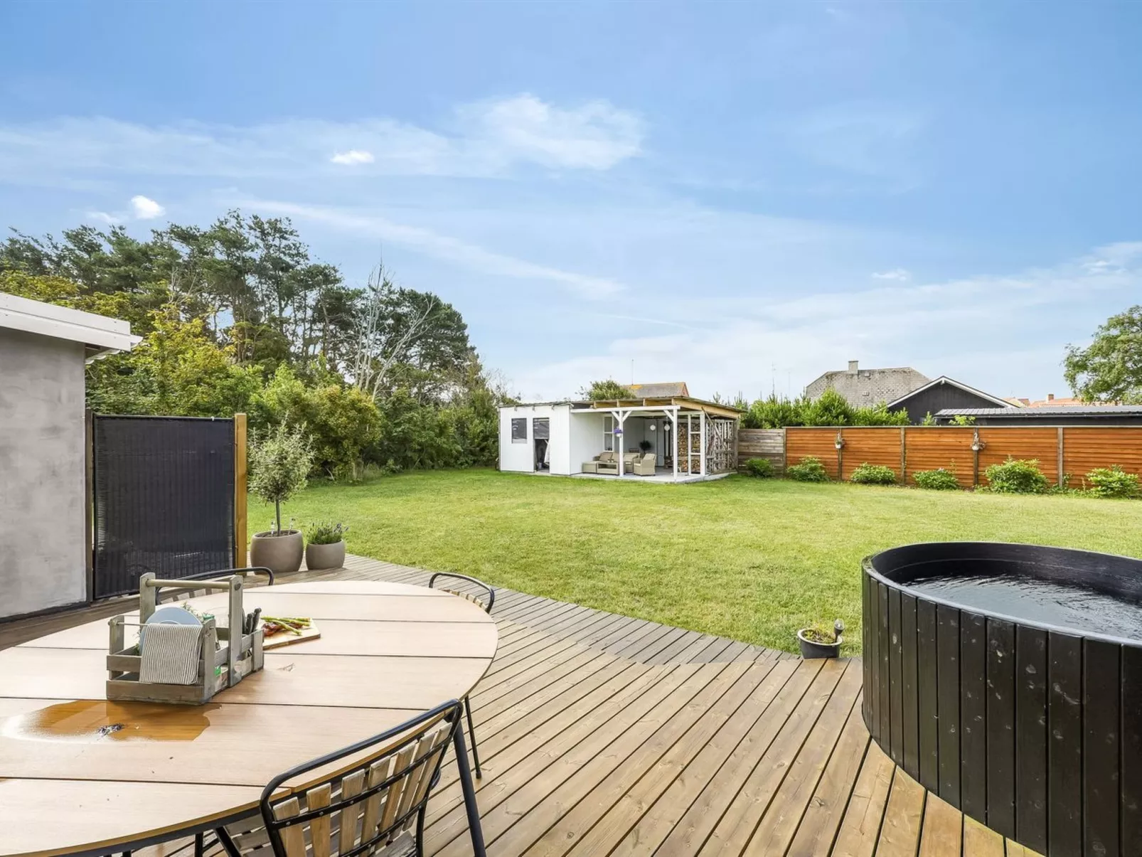 "Nanja" - 250m from the sea-Outside