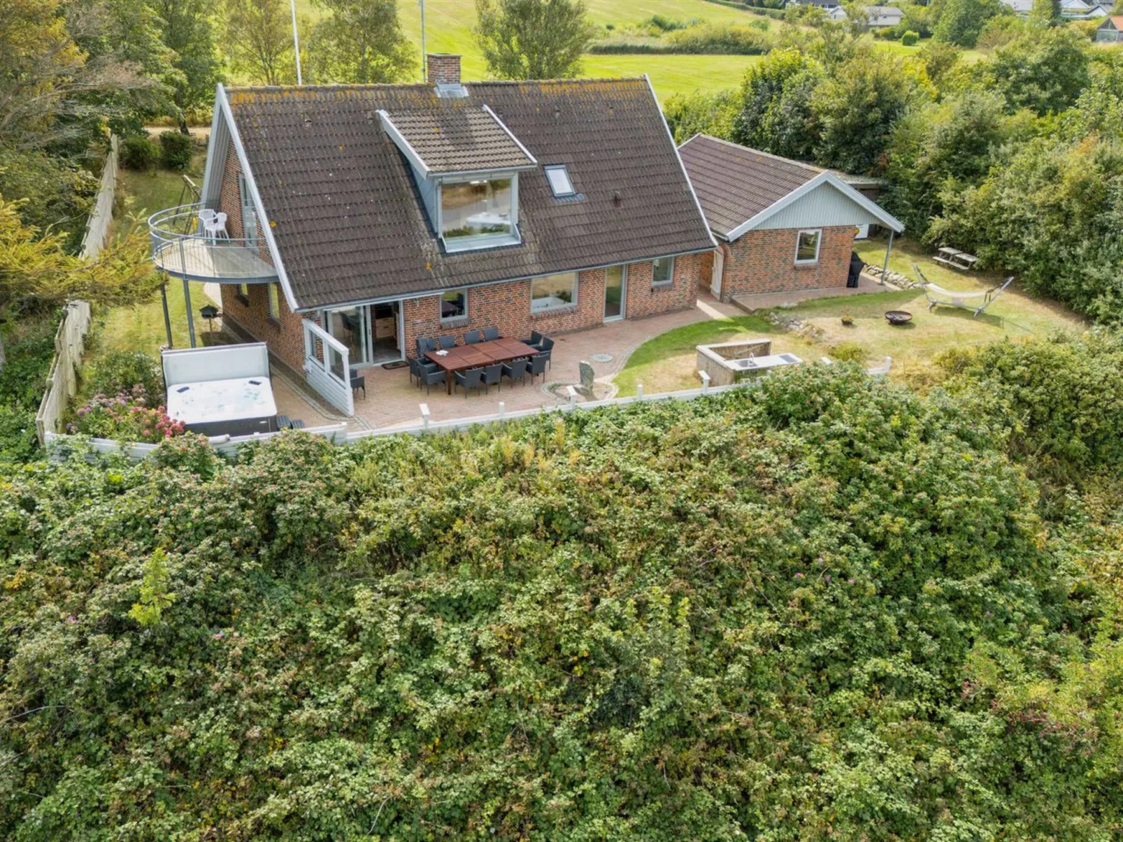 "Dzavid" - 50m from the sea-Outside