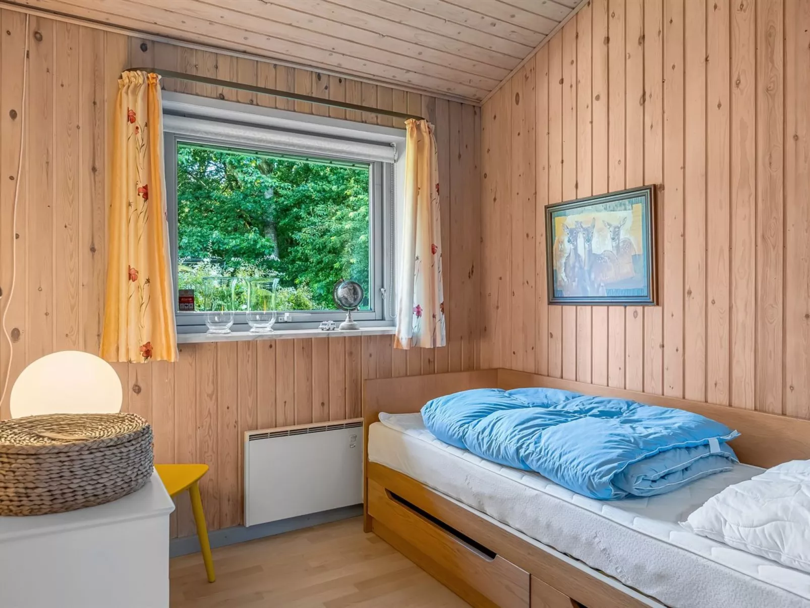 "Anne" - 30km from the sea-Inside