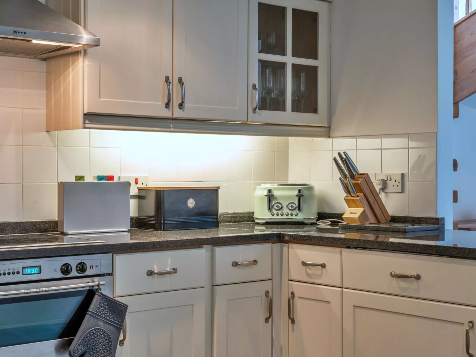 The Old Store-Dedans