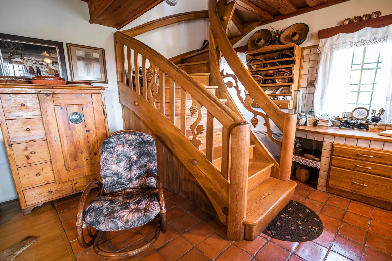 Cozy Countryside Retreat Villa with Hot-Tub - Two Bedroom Villa with Hot Tub-Stairs