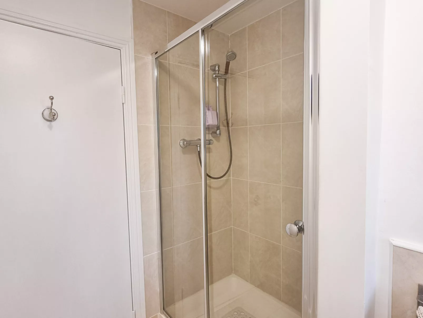 Riverrun Holiday Homes No 15-Inside