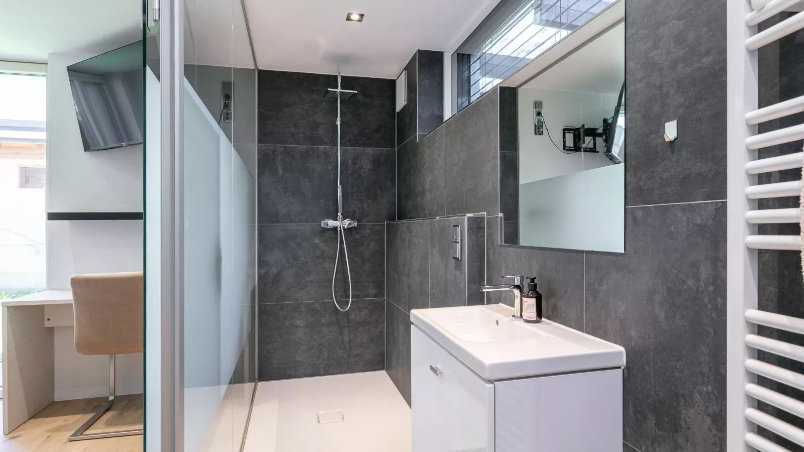 Alpin Chalet ARTE-Badezimmer