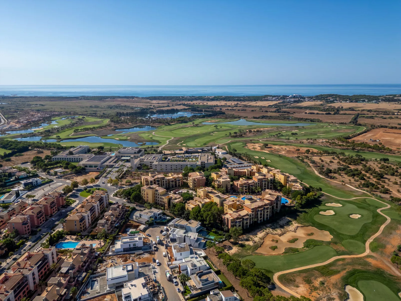 The Residence at Victoria-Outside