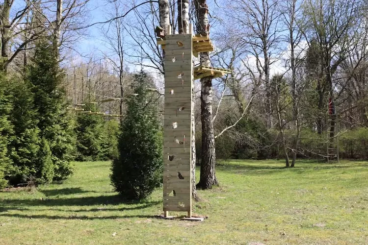 Dom wakacyjny w Sasinie dla max 10 osób-Jardins en été