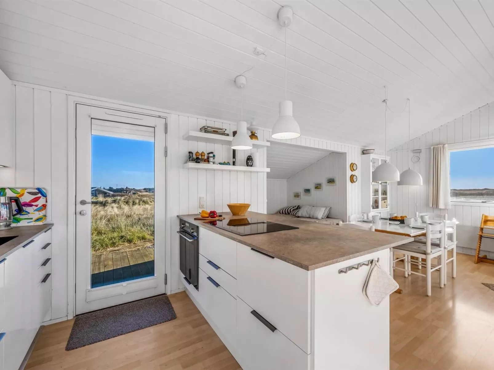 "Thorgny" -  from the sea-Dedans