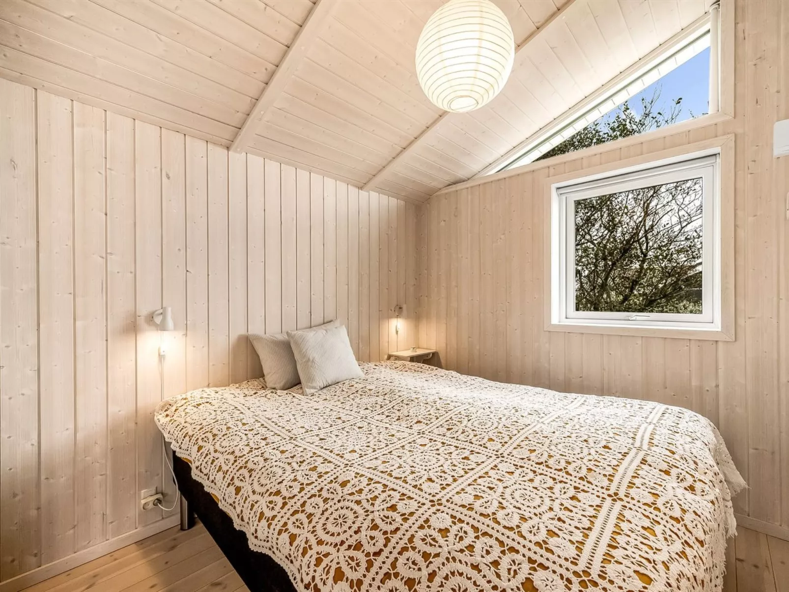 "Tanna" - 330m to the fjord-Inside