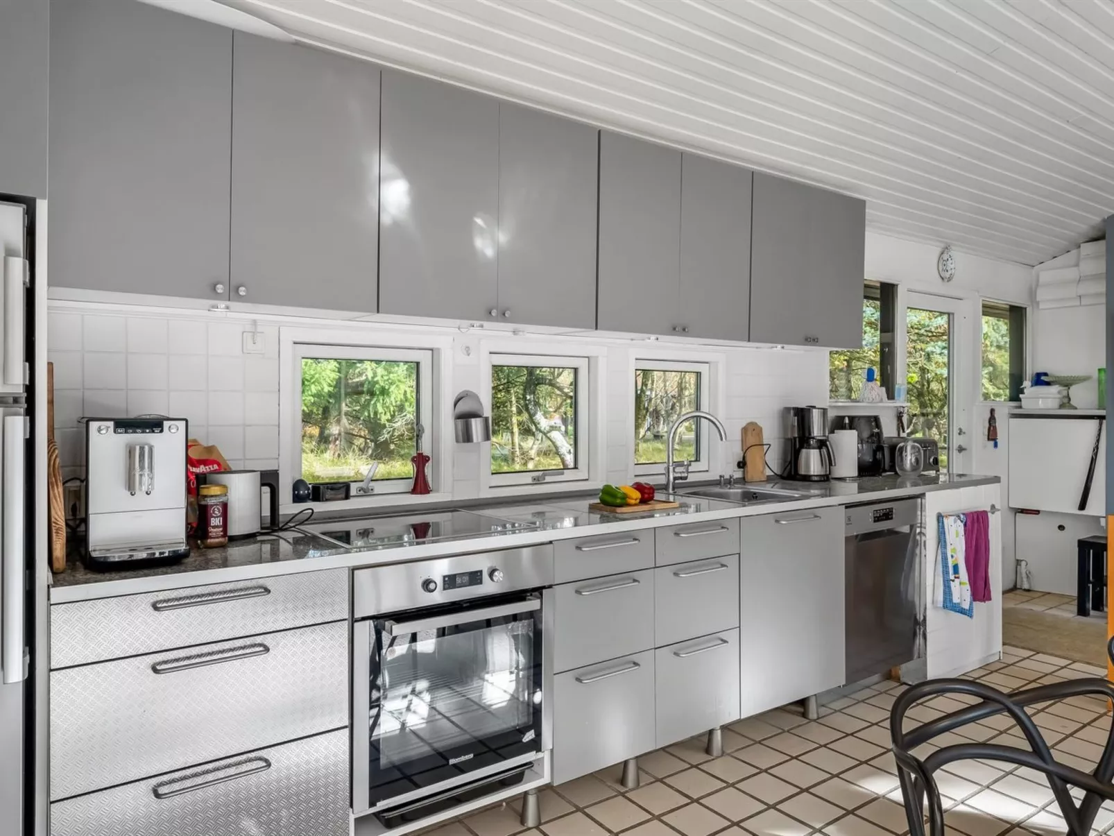 "Linnea" - 1km from the sea-Drinnen