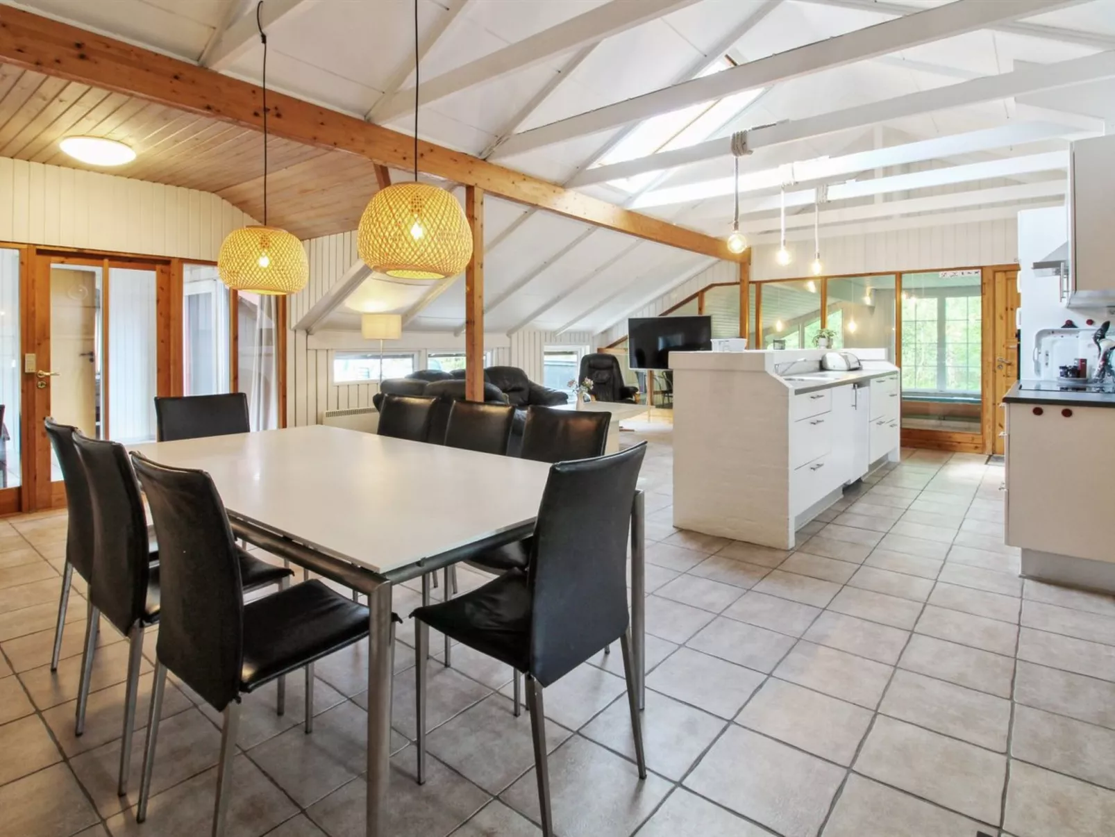 "Niyazi" - 3.1km from the sea-Inside