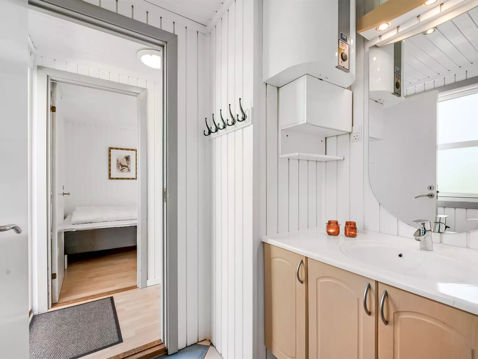 "Raisa" - 200m to the fjord-Inside