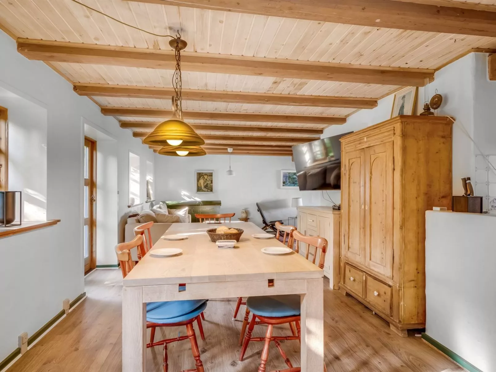 "Agrippa" - 30m to the fjord-Drinnen