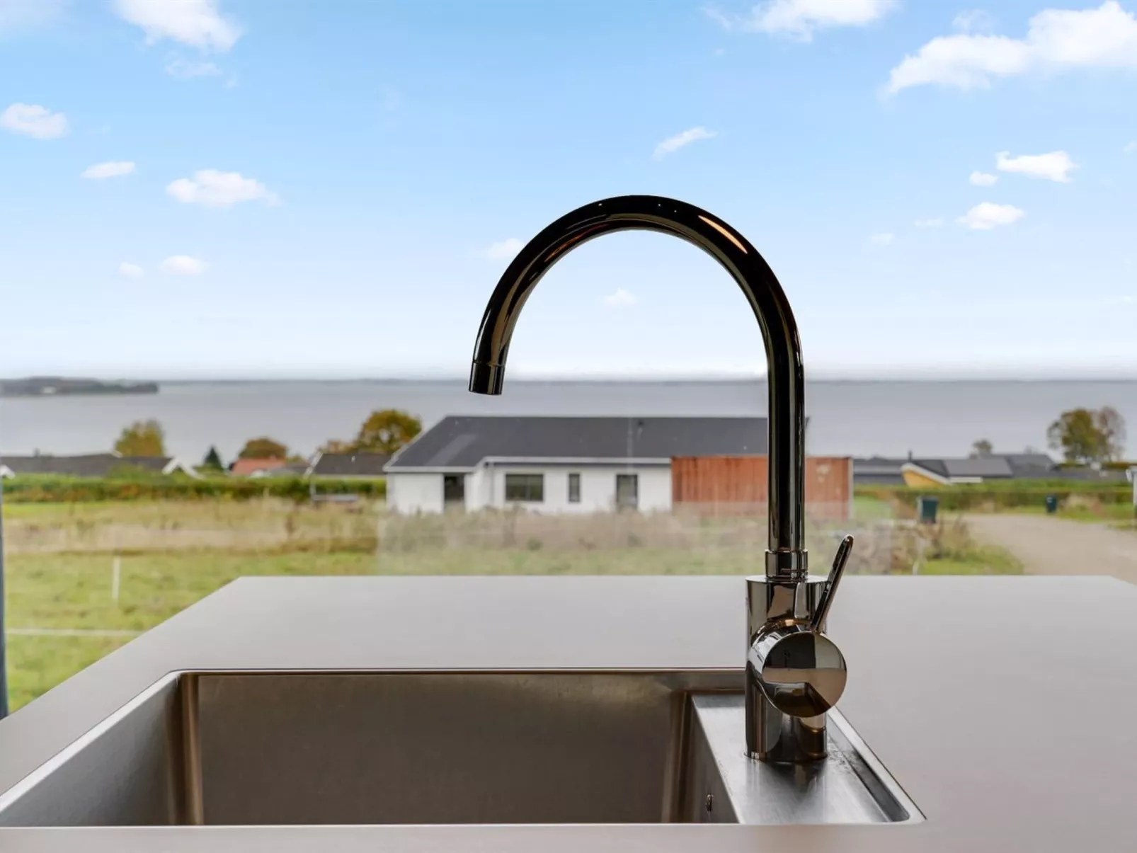 "Gunborg" - 400m from the sea-Draußen