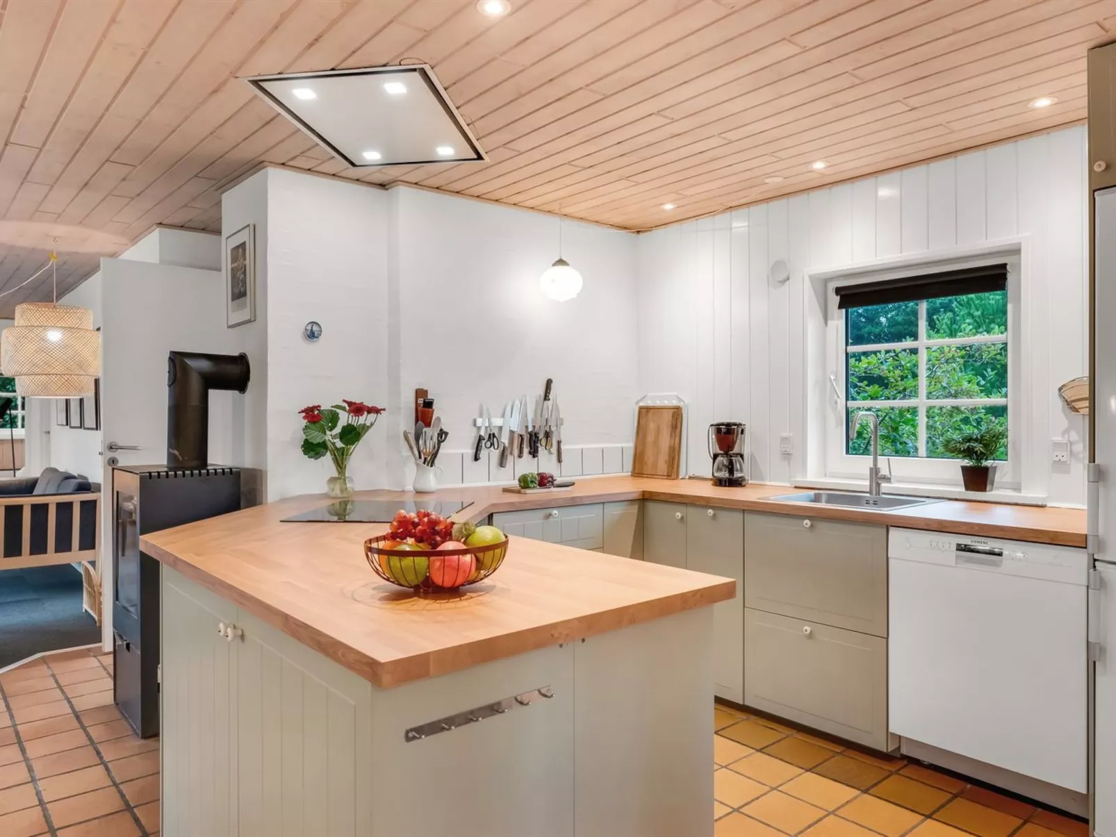 "Iliana" - 1km from the sea-Inside