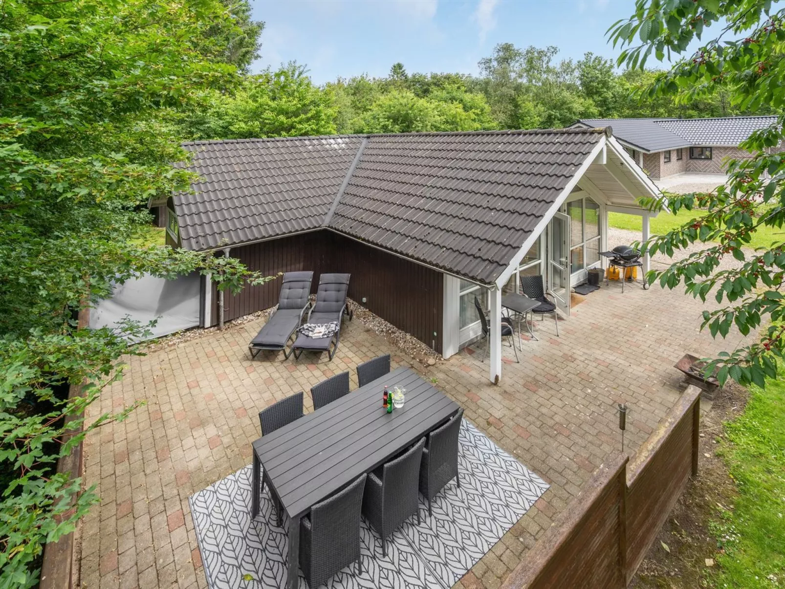 "Melisa" - 28km from the sea-Outside