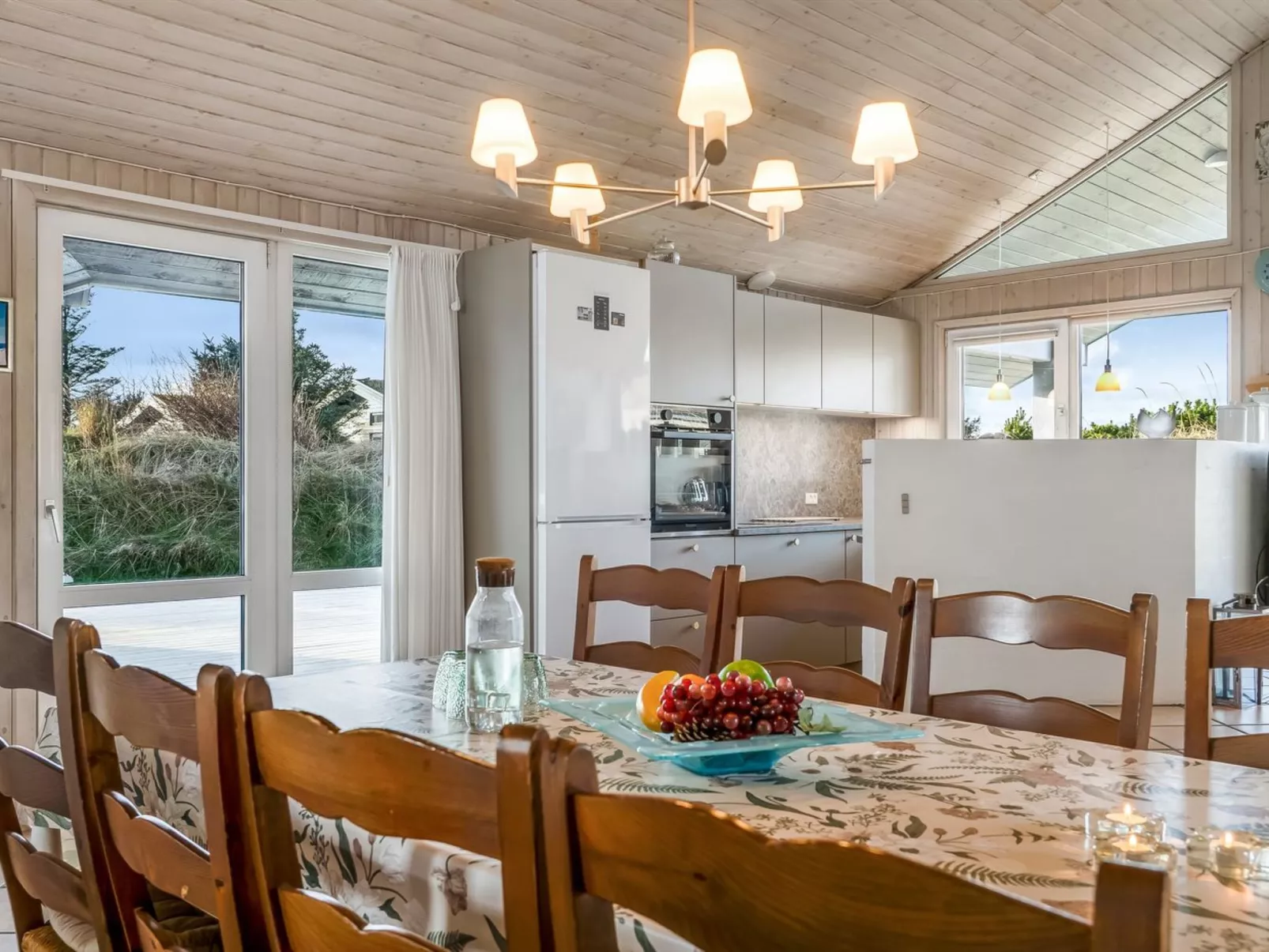 "Alrune" - 800m from the sea-Drinnen