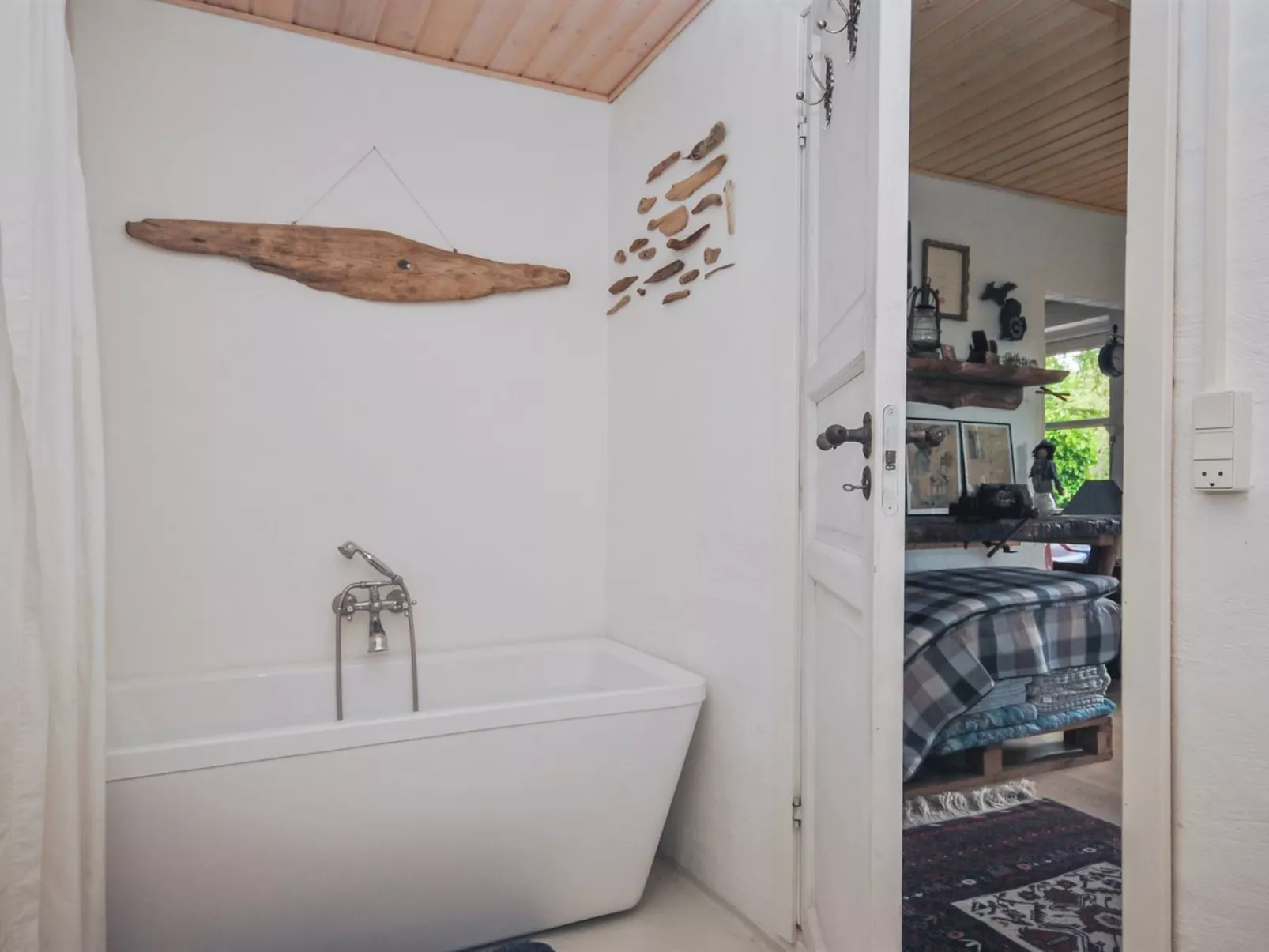 "Ludovic" - 7km from the sea-Inside