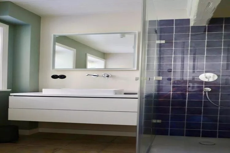 Kapteins Hüüs - ganzes Haus-Bathroom