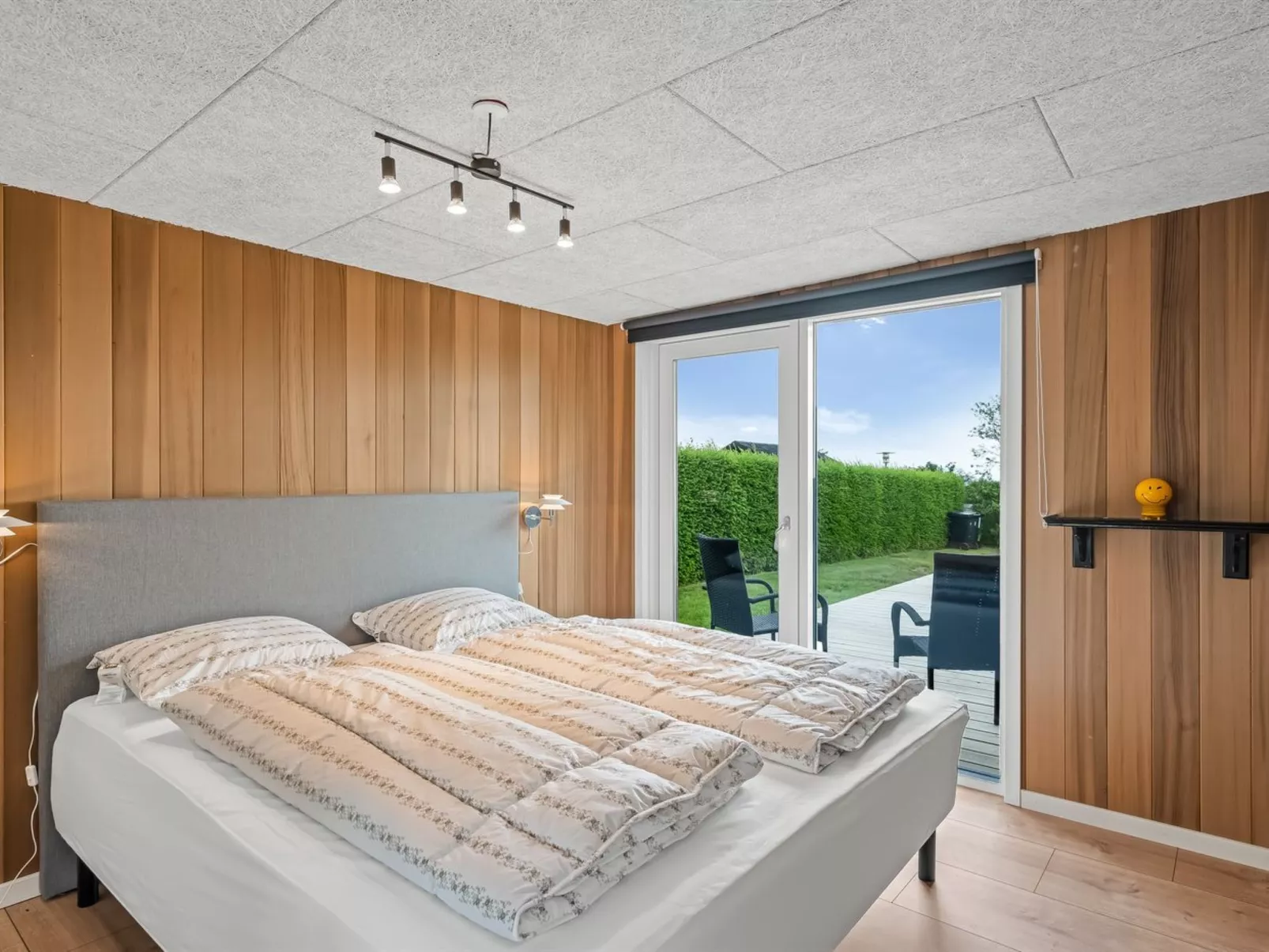 "Tonna" -  from the sea-Inside