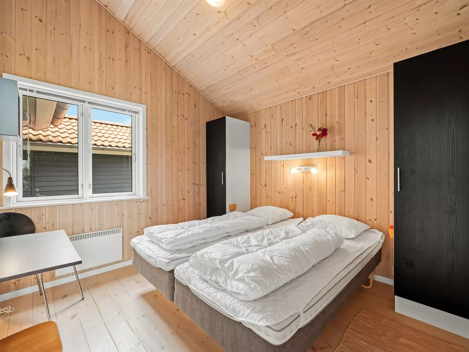 "Felicita" -  from the sea-Dedans