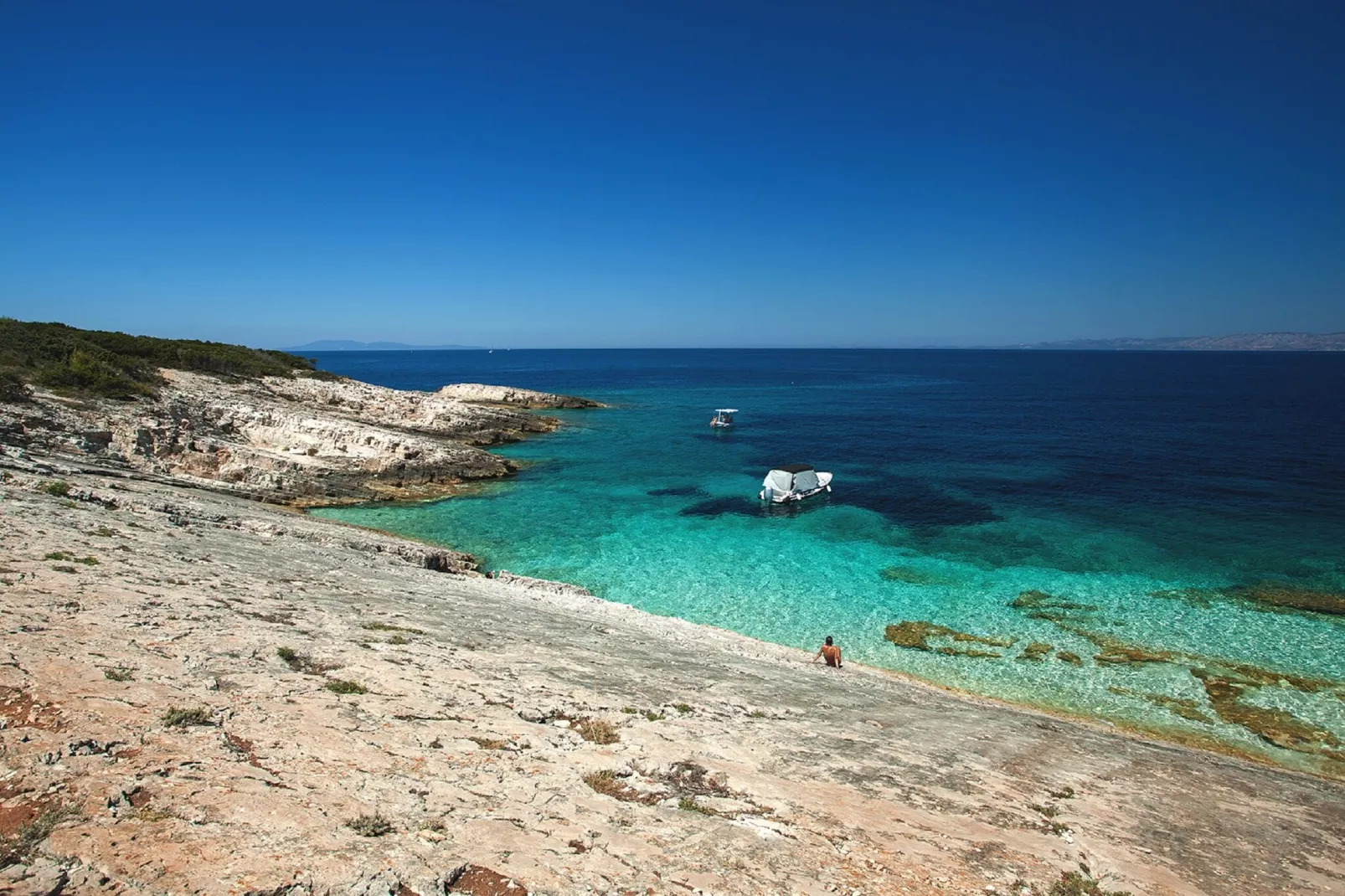 Stone House Harmony -Studio Apartment with Patio and Garden View ( 2 )-Aussicht