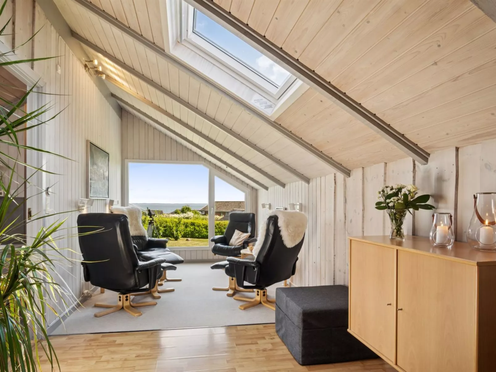 "Bessi" - 200m from the sea-Inside