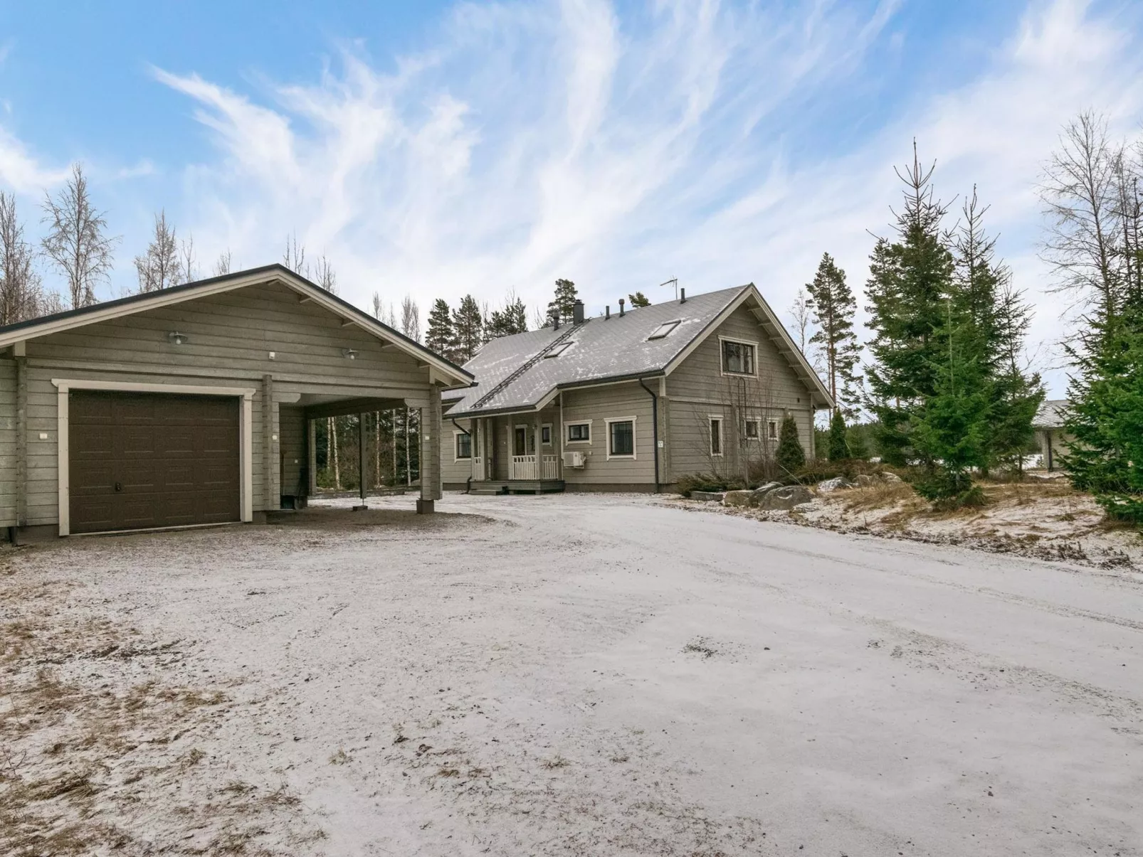 Villa puronotko-Dedans