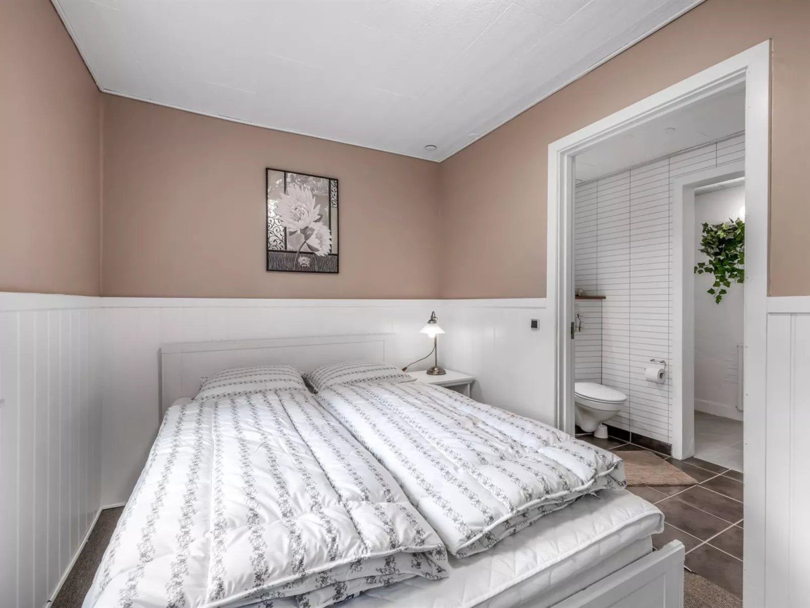 "Ødmar" - 4km to the fjord-Inside