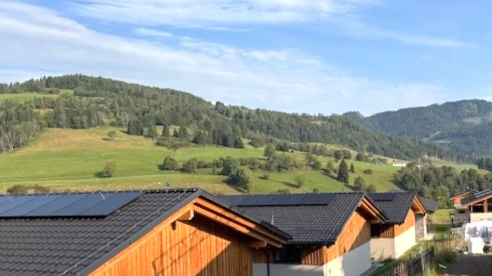 Grebenzen Lodge Starnberg 60A-View in summer