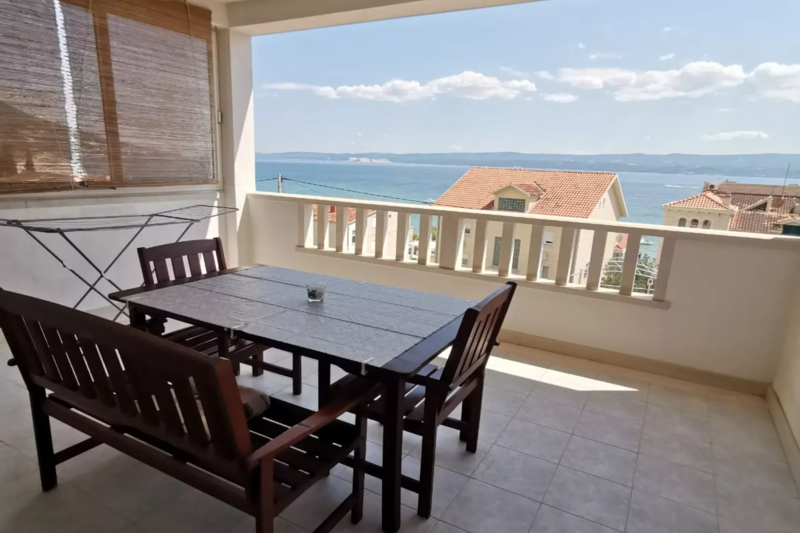 Three Bedroom Apartment with Terrace and  Sea View-Terrace