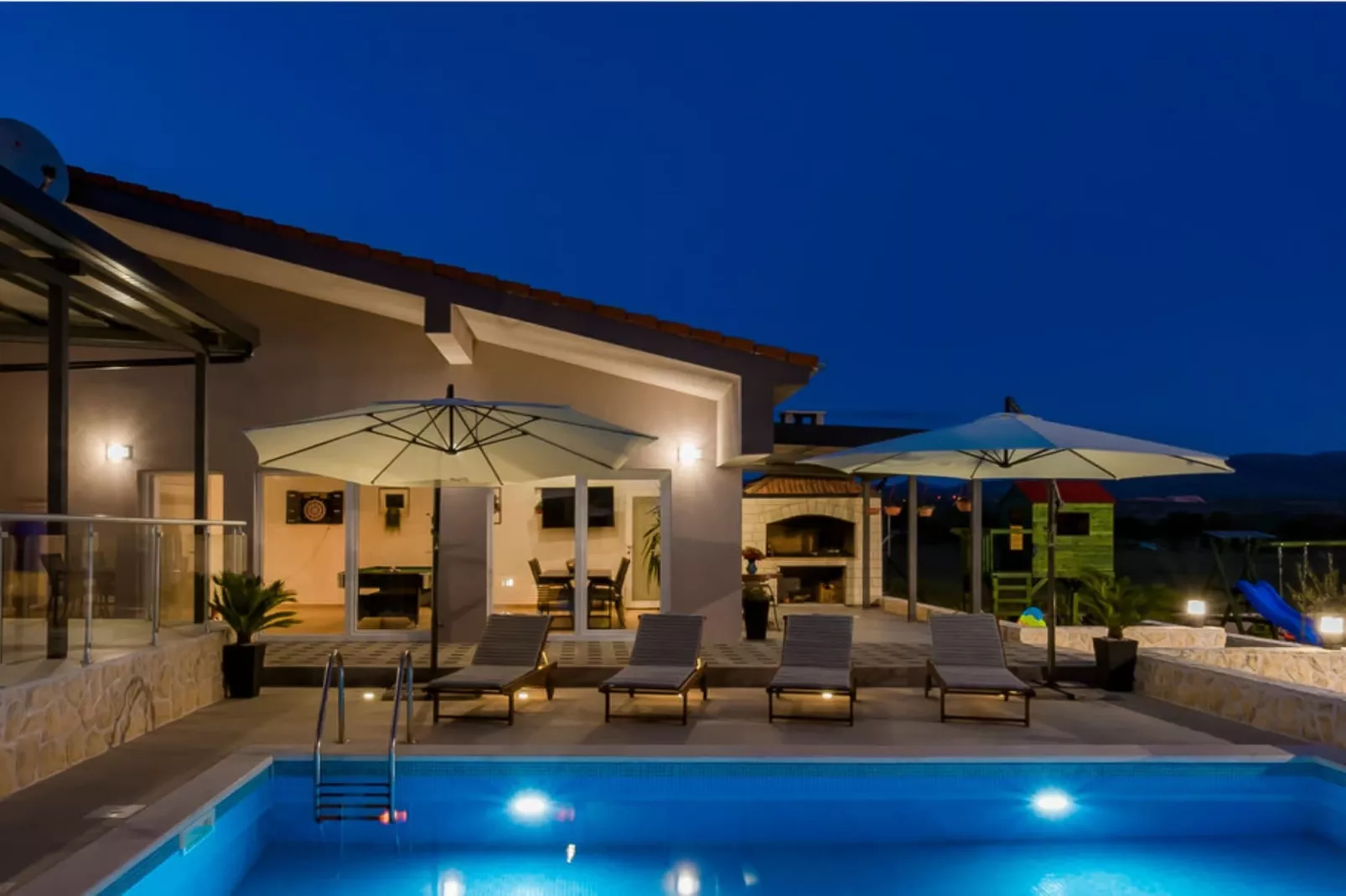 Villa Tomić Drniš - Siverić-Swimming pool