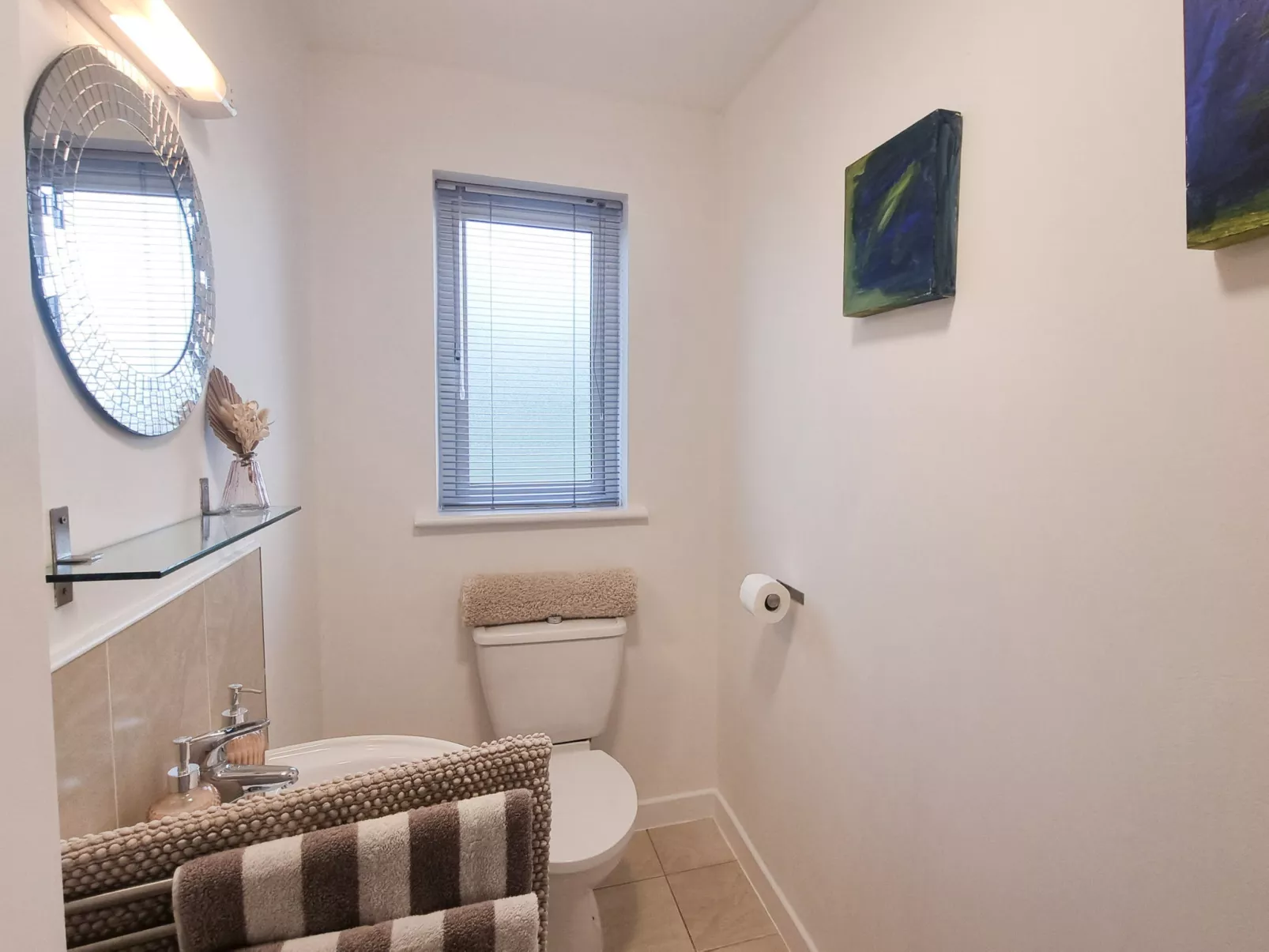 Riverrun Holiday Homes No 15-Inside