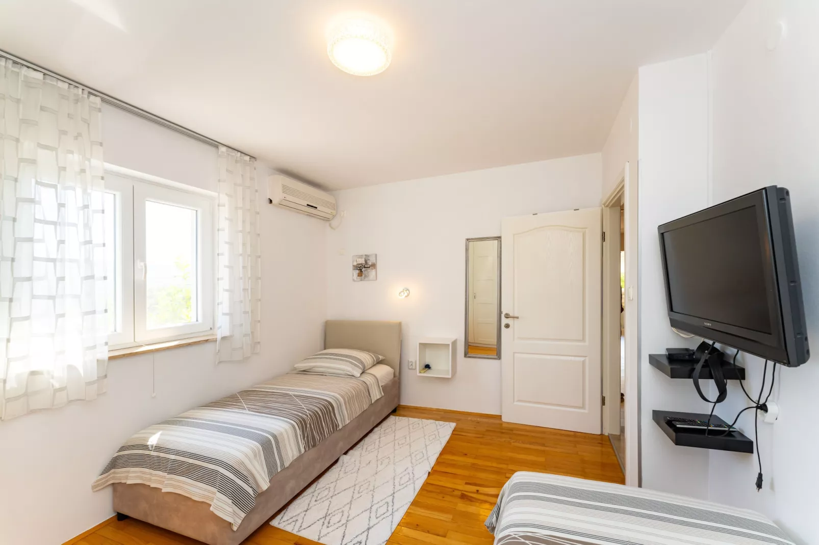 Villa Sucic with private pool-Schlafzimmer