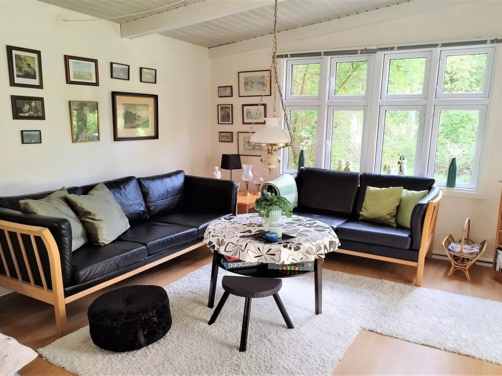 "Deik" - 2km to the fjord-Inside