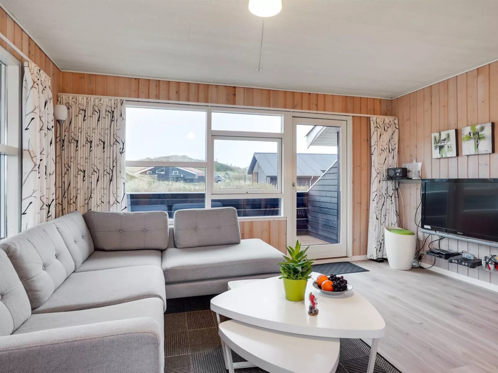 "Veetrikki" -  from the sea-Drinnen