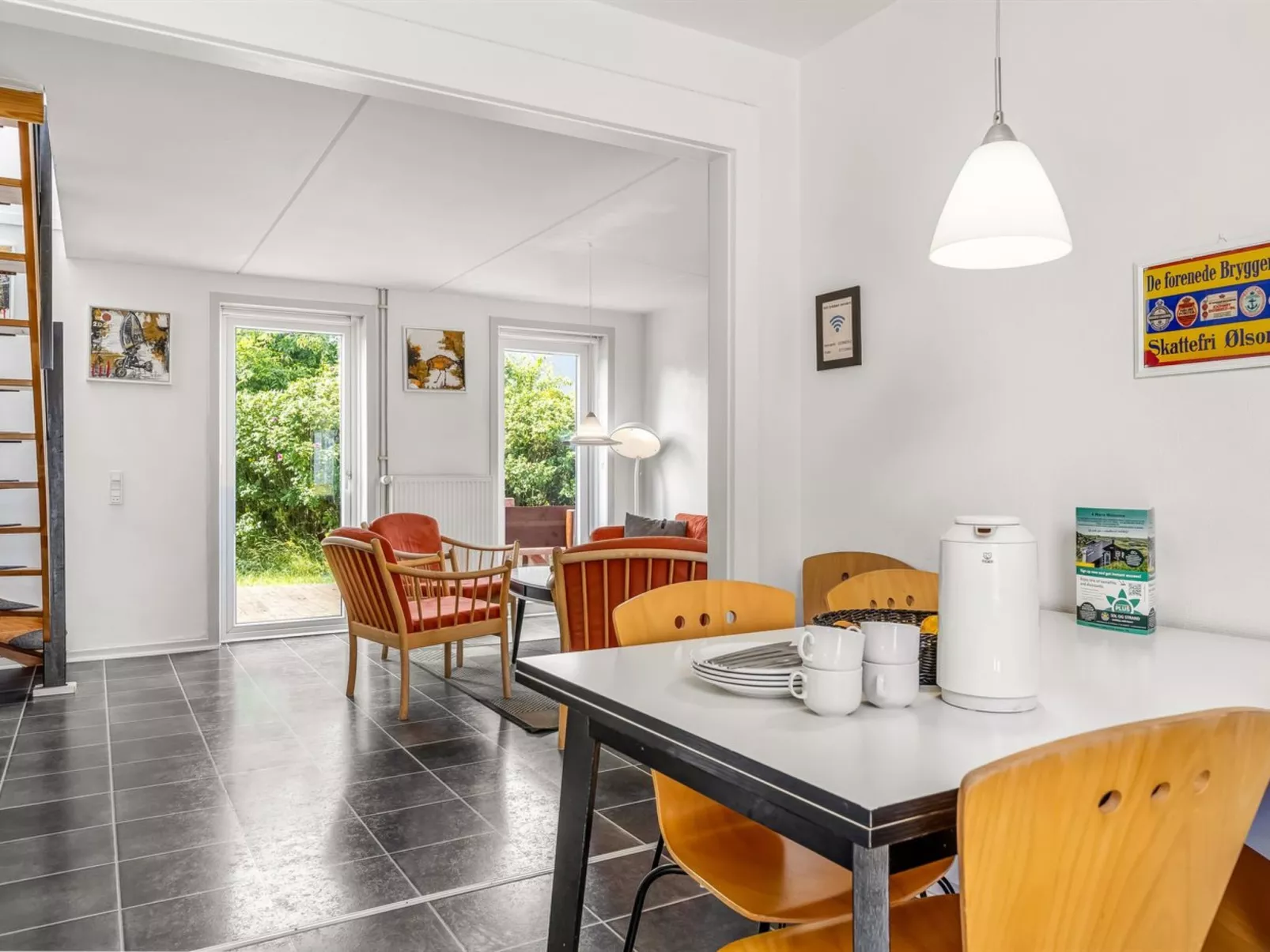 "Edly" - 2.3km from the sea-Drinnen