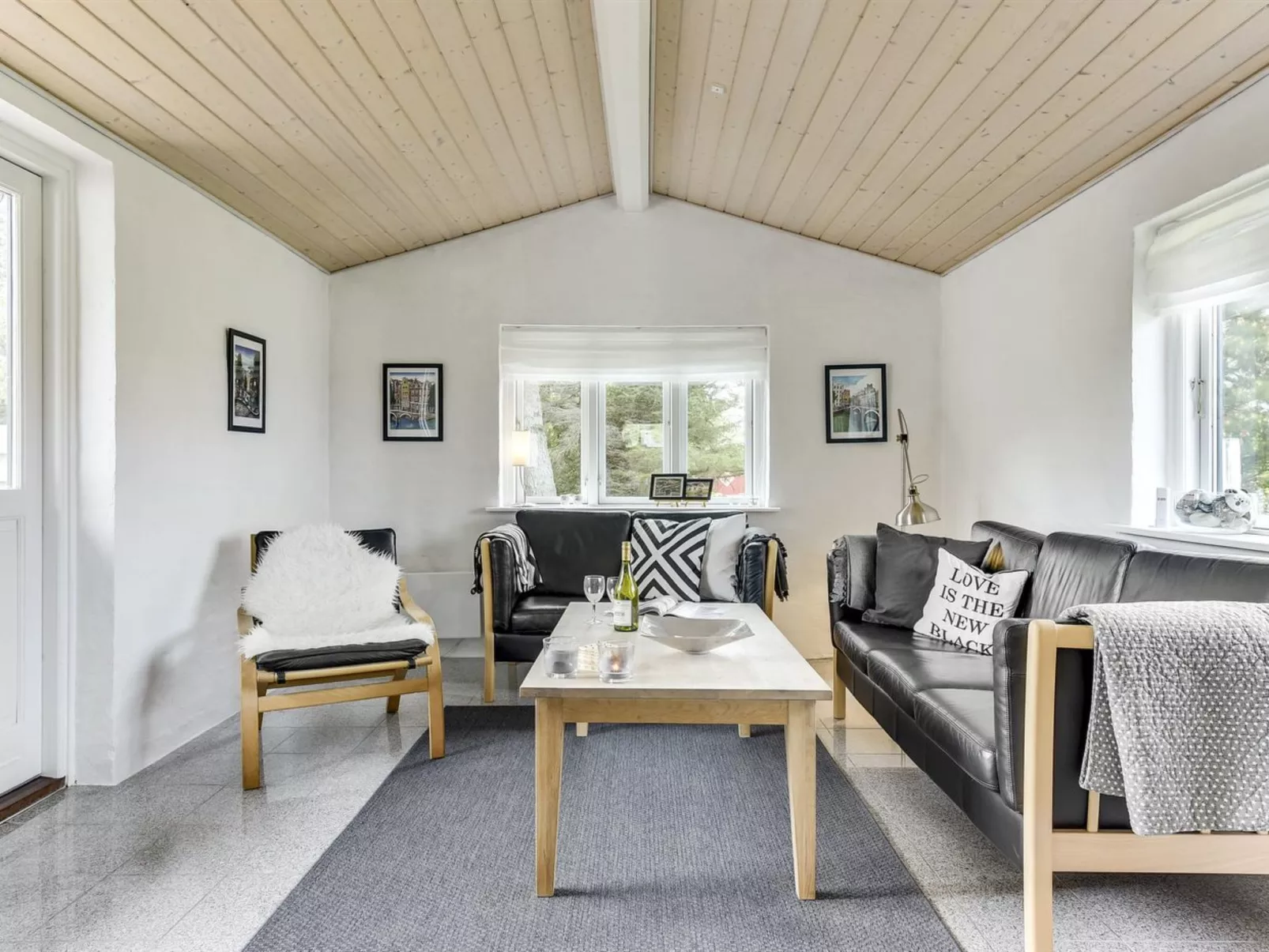 "Bedri" - 800m from the sea-Inside