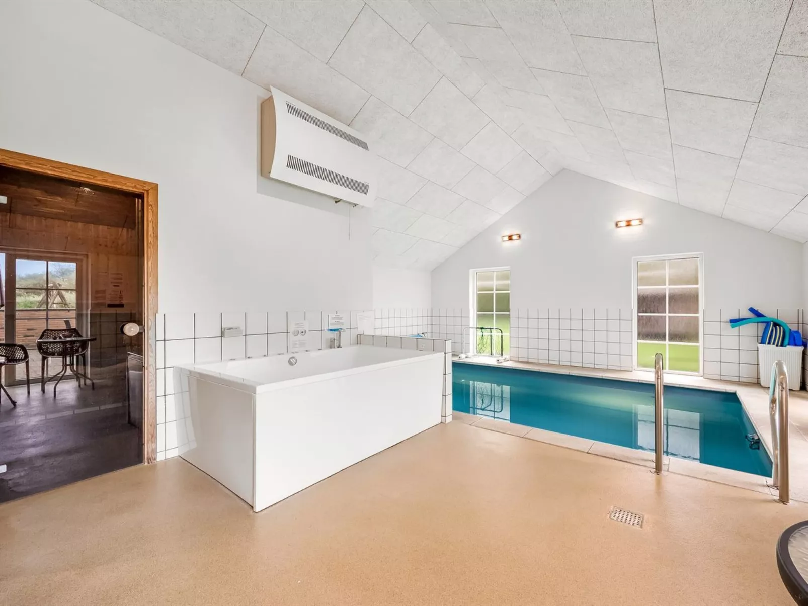 "Benthe" -  from the sea-Inside