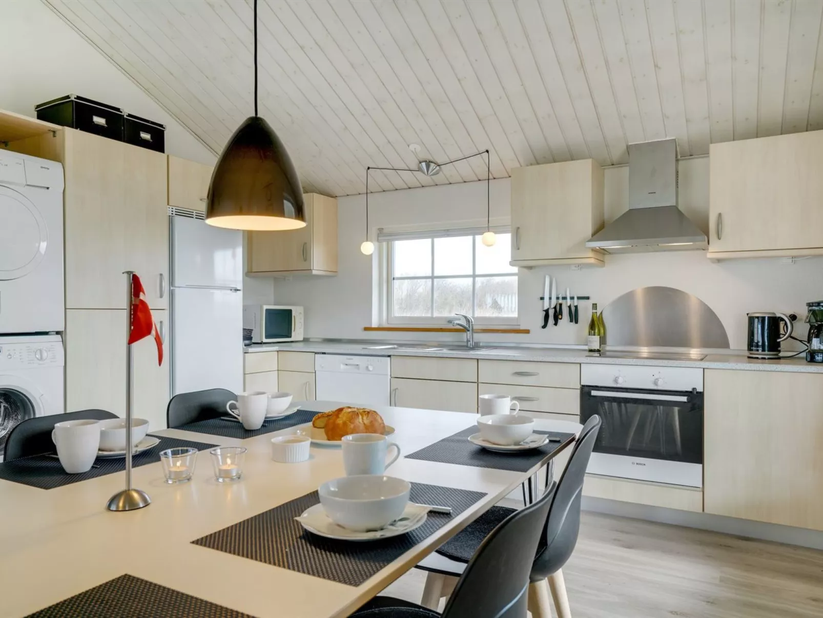 "Mieka" - 400m from the sea-Inside