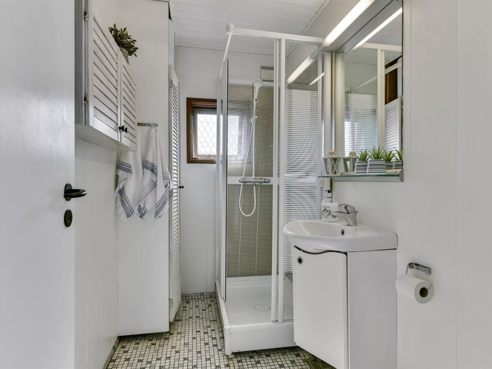 "Lillan" - 250m from the sea-Inside